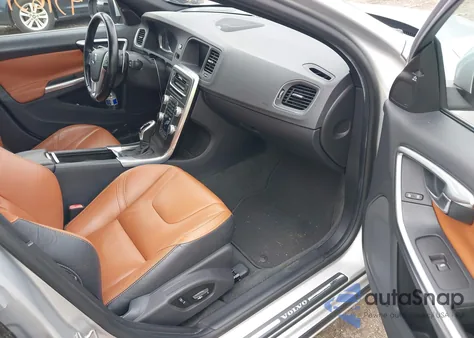 2015 Volvo V60 T5 Platinum from USA, damaged, VIN YV140MEMXF1227343